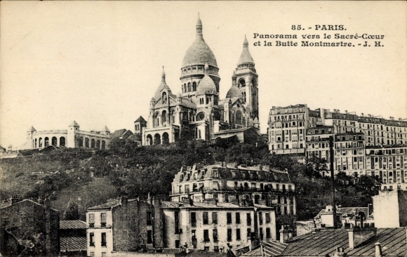 CPA Paris XVIIIe Montmartre,  Panorama vers le Sacré Cœur et la Butte Montmartre