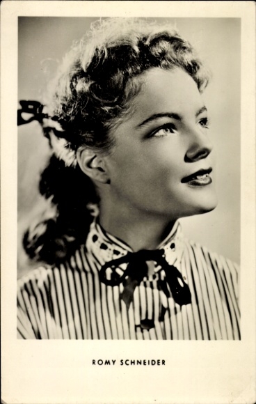 Postcard Actress Romy Schneider, portrait