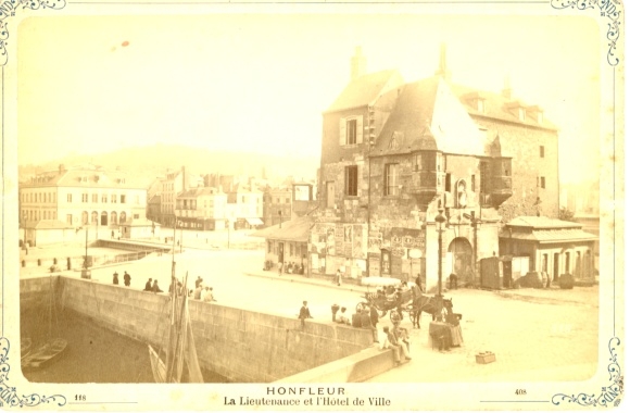 Photo Honfleur Calvados, La Lieutenance et l'Hôtel de Ville