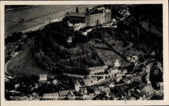 Postcard Kulmbach in Upper Franconia, aerial view of the Plassenburg Castle, surroundings with city view