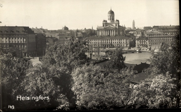 KP Helsinki Helsingfors Finlandia, widok na miasto, katedrę na wzgórzu, wodę i architekturę