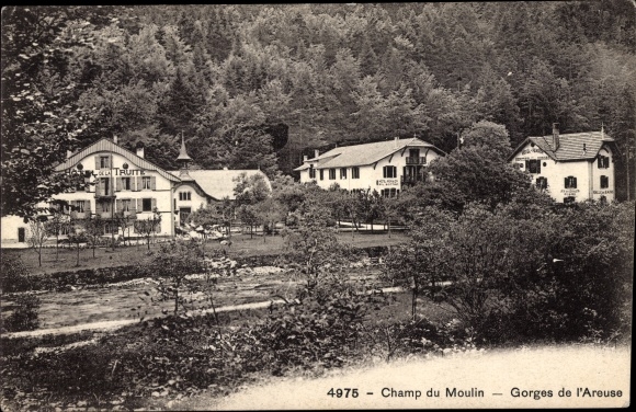 KP Champ du Moulin, kanton Jura, Hotel de la Truite, Gorges de l'Areuse, pensjonaty