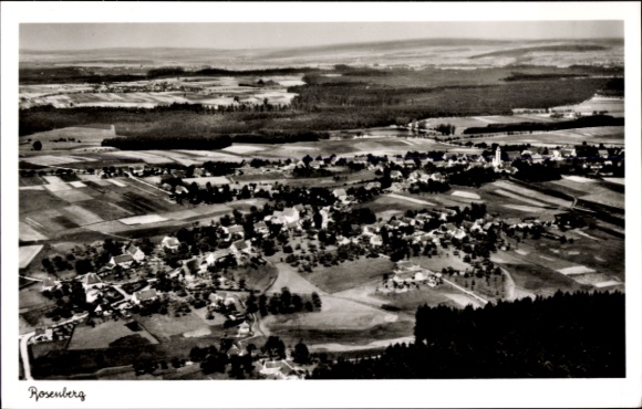 Postcard Rosenberg Weischlitz in Vogtland, aerial view of the village, green fields, houses, forest