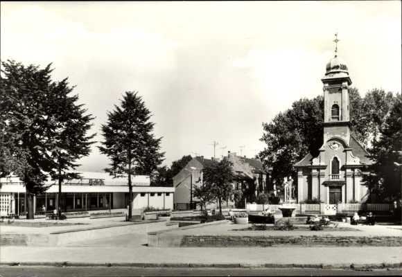 Ak Roßlau in Sachsen Anhalt, Schillerplatz mit Kirche