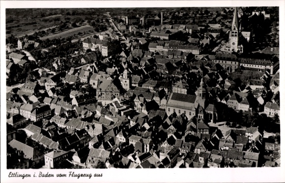 Postcard Ettlingen in Baden, aerial photograph of roof landscape, 1940
