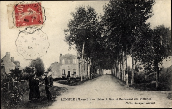 Postcard Longué Maine et Loire, Gas Factory and Boulevard des Platanes
