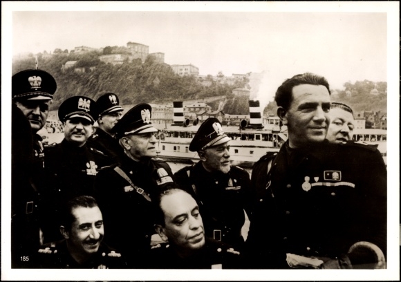 Foto Hoffmann, Heinrich, Koblenz in Rheinland Pfalz, Italienische Frontkämpfer am Rhein
