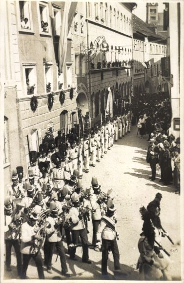 Photo Postcard Oberndorf am Lech ?, street party, parade, shooting festival ?