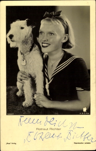 Postcard actress Rotraut Richter, portrait with dog, autograph