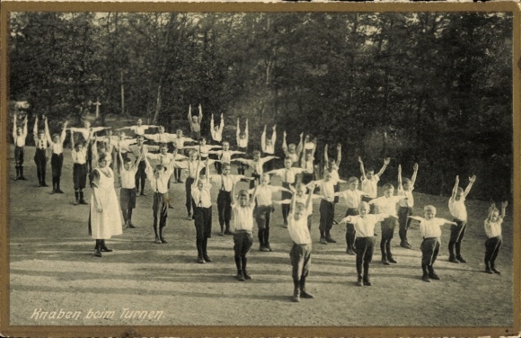 Postcard Wittlich in the Eifel, boys doing gymnastics, children in gym clothes, group activity