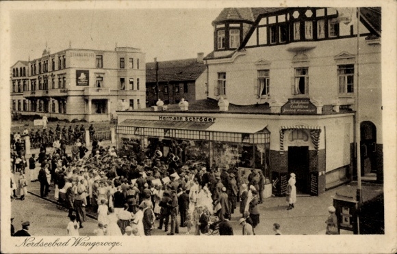 Postcard Nordseebad Wangerooge Ostfriesland, concert of the Reichswehr in front of the photo shop Hermann Schröder