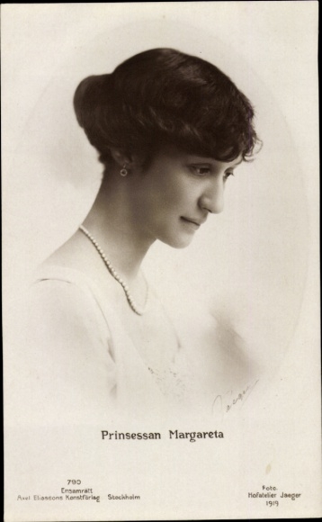 Passepartout Postcard Princess Margaretha of Sweden, portrait