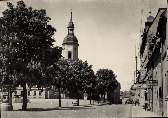 Foto Triptis in Thüringen, Markt, Adolf Hitler Straße, Kirche, Hotel Mohren, Polstereigeschäft