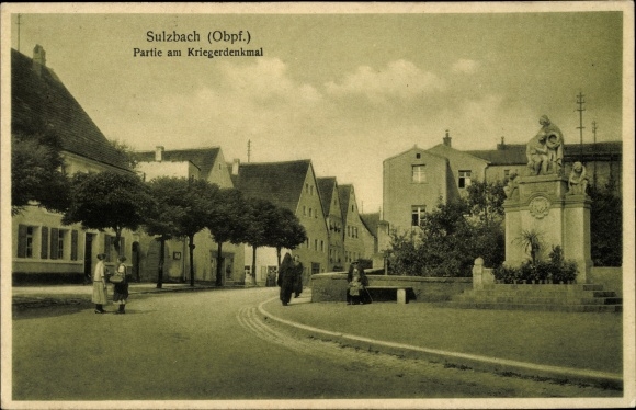 Ak Sulzbach Rosenberg Fränkische Alb Oberpfalz, Partie am Kriegerdenkmal