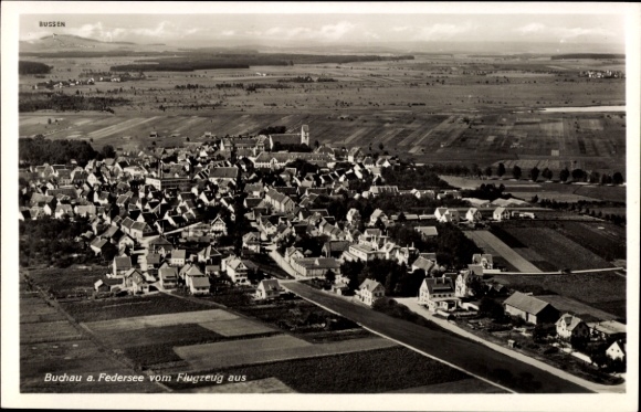 Ak Bad Buchau am Federsee Oberschwaben, Luftbildaufnahme von Buchau, Federsee,  Fotografie