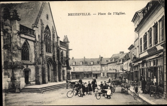 Postcard Beuzeville Eure, Church Square