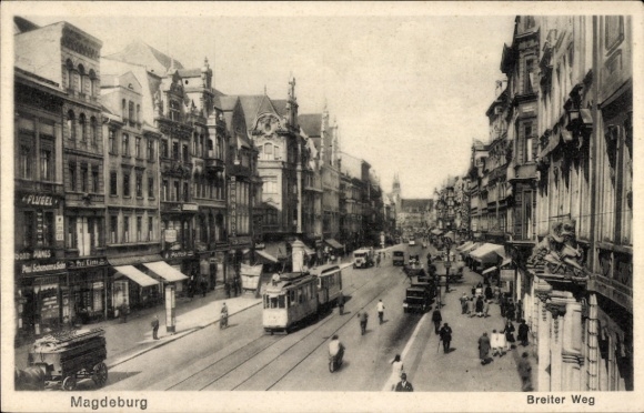 Postcard Magdeburg, Breiter Weg, tram