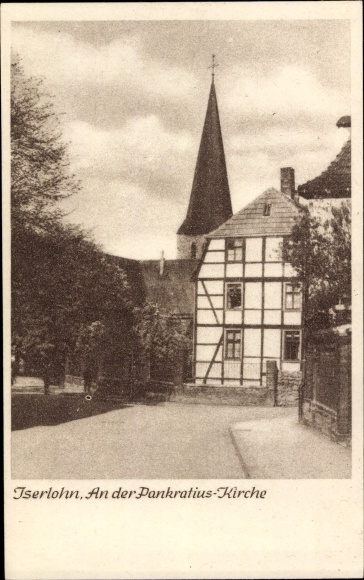 Ak Iserlohn im Märkischen Kreis, Pankratiuskirche, Straßenpartie