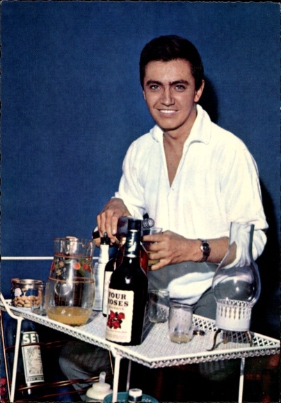 Postcard singer Rex Gildo, Portrait, Electrola, Four Roses Bourbon Whiskey