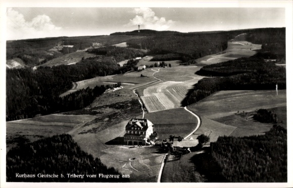 Ak Triberg im Schwarzwald, Kurhaus Geutsche, Luftaufnahme, Landschaft, Flugzeugblick, Sommerfrisc