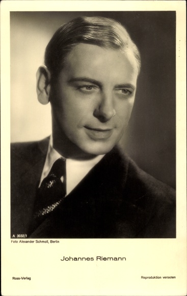 Postcard Actor Johannes Riemann, Portrait, Ross Verlag
