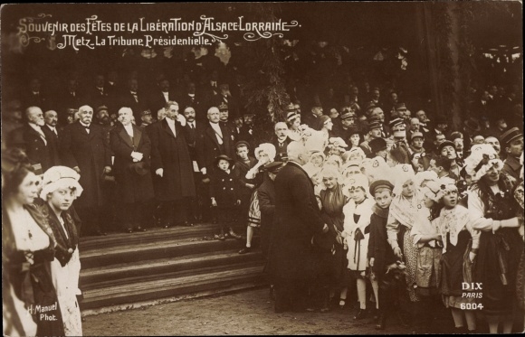 Ak Metz Moselle, Fetes de la Liberation d'Alsace Lorraine, la Tribune Presidentielle