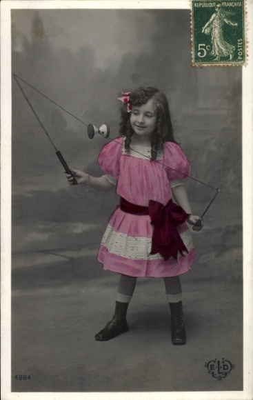 Dziewczyna z KP z Diabolo, Portret