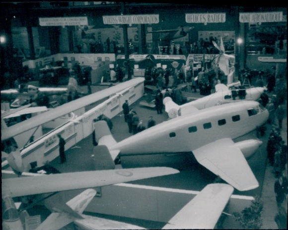 Foto Luftfahrt, Flugzeug, Ausstellung, Militärflugzeuge