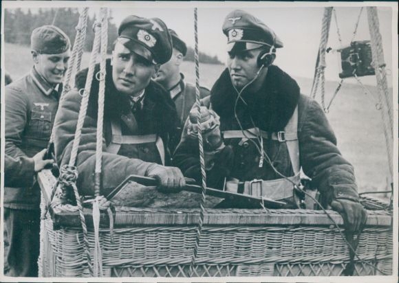 Photo Wehrmacht soldiers in uniforms in a captive balloon, Wehrmacht, WWII