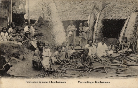 Ak Kumbakonum Kumbakonam Indien, Einheimische bei der Mattenherstellung