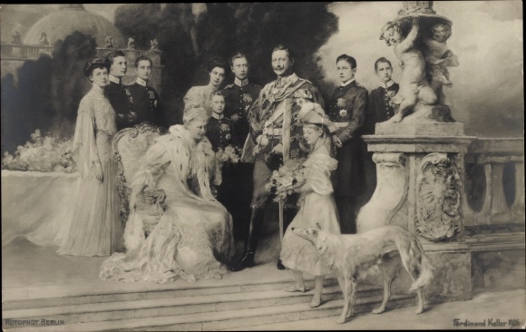 Postcard Keller, Ferdinand, German Imperial House under Kaiser Wilhelm II, greyhound
