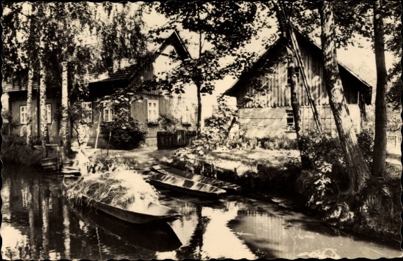 Ak Lübben im Spreewald, Spreewaldpartie, Kähne, Häuser