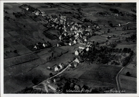 Ak Wilhelmsdorf in Württemberg, Fliegeraufnahme
