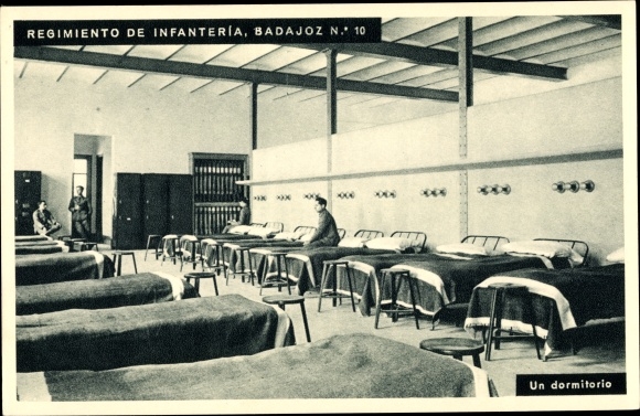 Postcard Badajoz Infantry Regiment No 10, One bedroom
