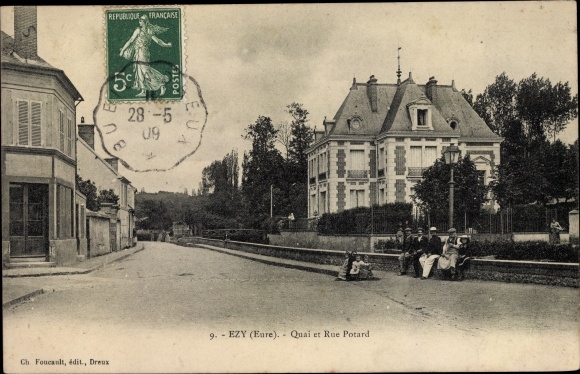 Postcard Ezy Eure, Quay and Rue Potard
