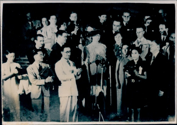 Zdjęcie Roosevelta przemawiającego do Delegues du Congres de la Jeunesse