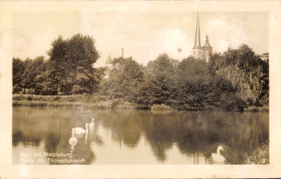 Postcard Burg near Magdeburg, Flickschuteich