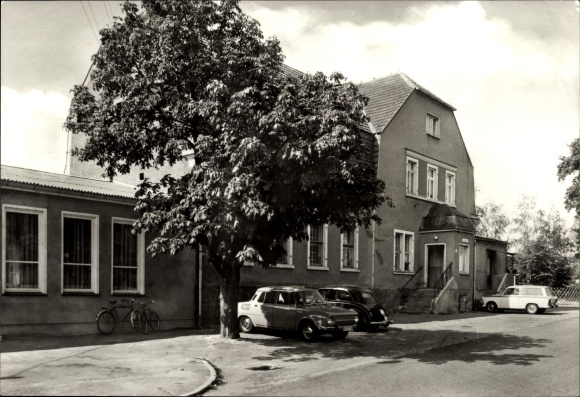 Ak Schöna Sörnewitz Cavertitz in Saksen, Forsthaus, straatkant