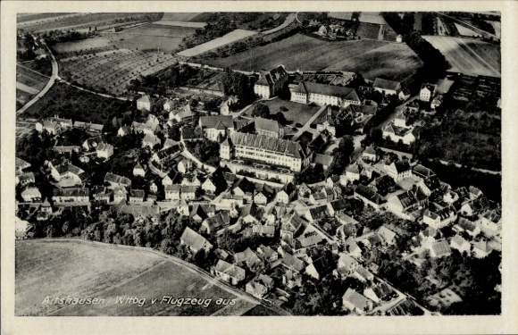 Ak Altshausen in Oberschwaben Württemberg, Luftaufnahme von  Stadtansicht, Vielfältige Landschaft