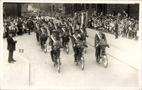 Foto Ak Nürnberg in Mittelfranken, Bund Deutscher Radfahrer, Festfahrt