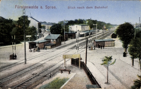 Ak Fürstenwalde an der Spree, Bahnhof, Bahnübergang