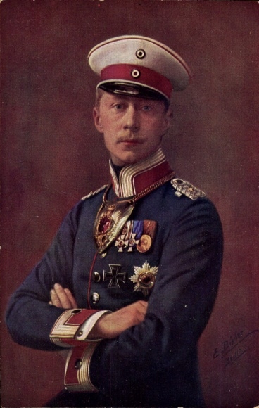 PC Crown Prince Wilhelm of Prussia, portrait in uniform, medal
