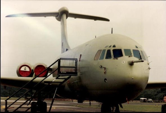 Set von 100 Fotos Flugzeuge und  Hubschrauber