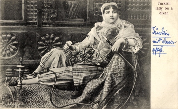 Ak Türkei, Turkish lady on a divan, Portrait, Nargile, Water pipe