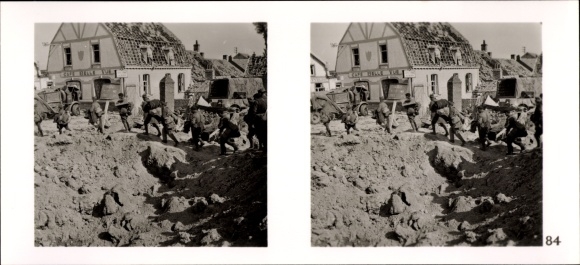 Stereo image photo &quot;The Battle in the West&quot; No. 84 French prisoners in Dunkirk