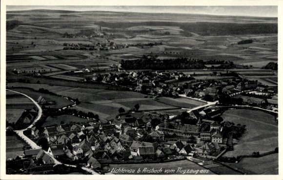 Ak Lichtenau in Midden-Franken, Lichtenau b. Ansbach, luchtfoto vanuit het vliegtuig, uitgestrekte velden, dorp