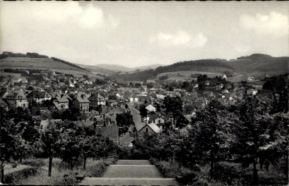 Ak Meschede in het Sauerland, uitzicht vanaf de Benedictijnenabdij op de stad