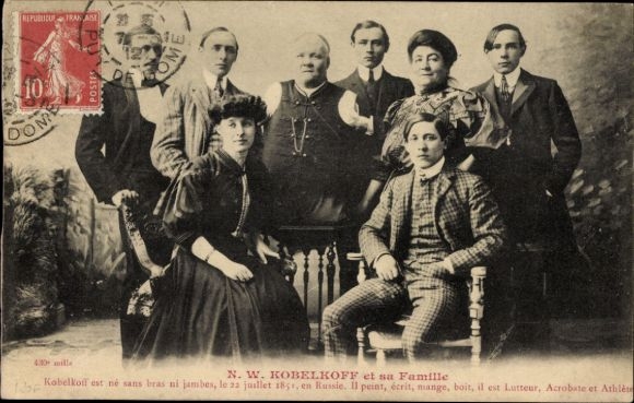 Postcard NW Kobelkoff and his family, Man without limbs