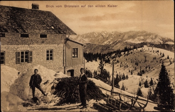 PC Oberaudorf in the district of Rosenheim, Upper Bavaria, view from the Brünnstein on the Wilder Kaiser, sledge
