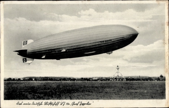 Postcard Frankfurt am Main, airship LZ 130 Graf Zeppelin, landing